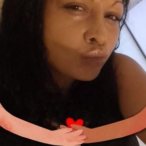 Meet your Posher, Fay